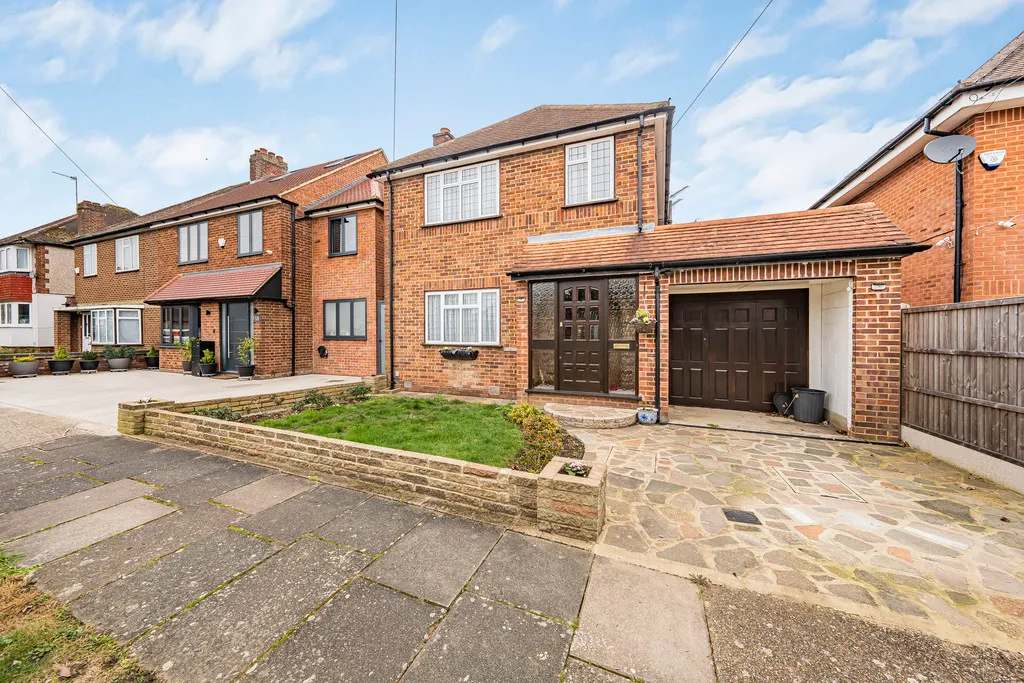 Manor Gardens, Ruislip, photo 32
