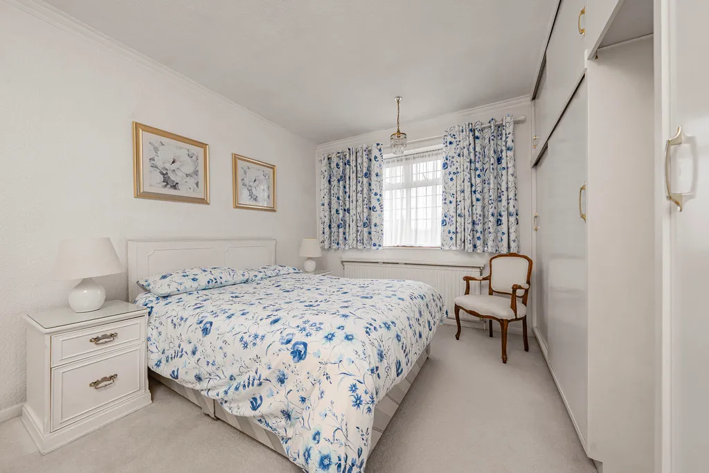 Manor Gardens, Ruislip, photo 10