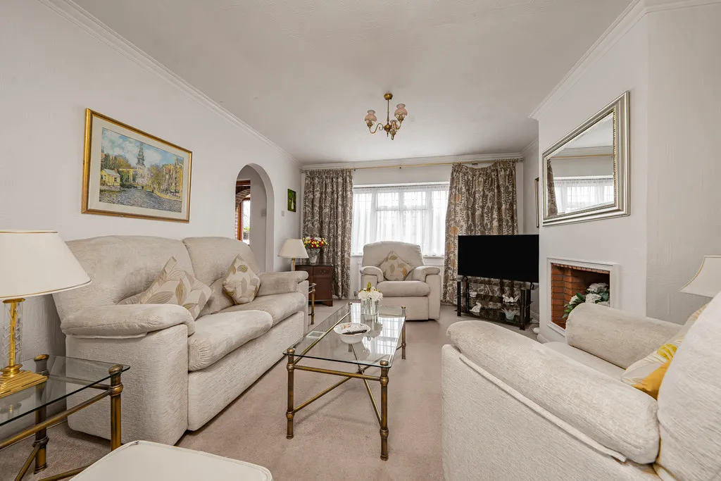 Manor Gardens, Ruislip, photo 20