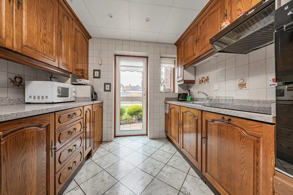 Manor Gardens, Ruislip, photo 23