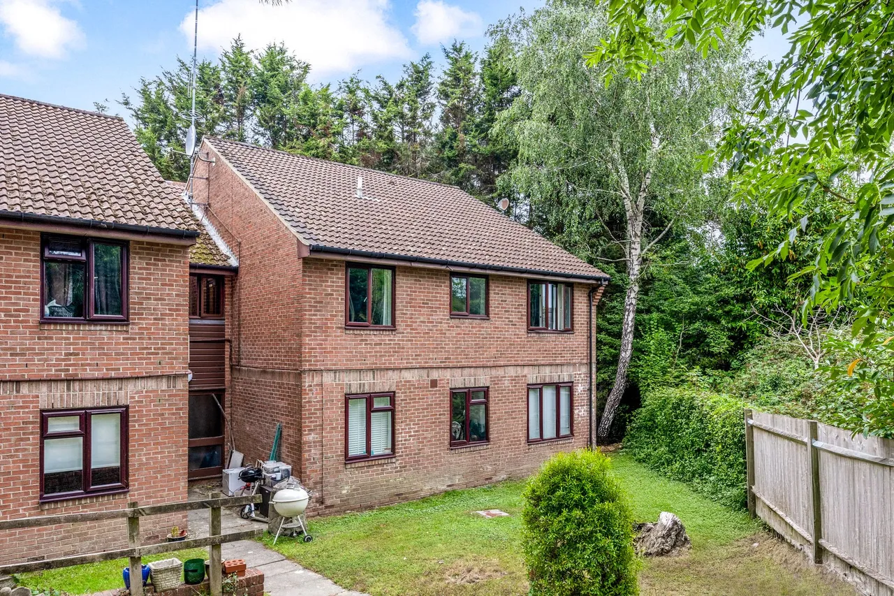 Windmill Platt, Handcross, RH17, photo 12