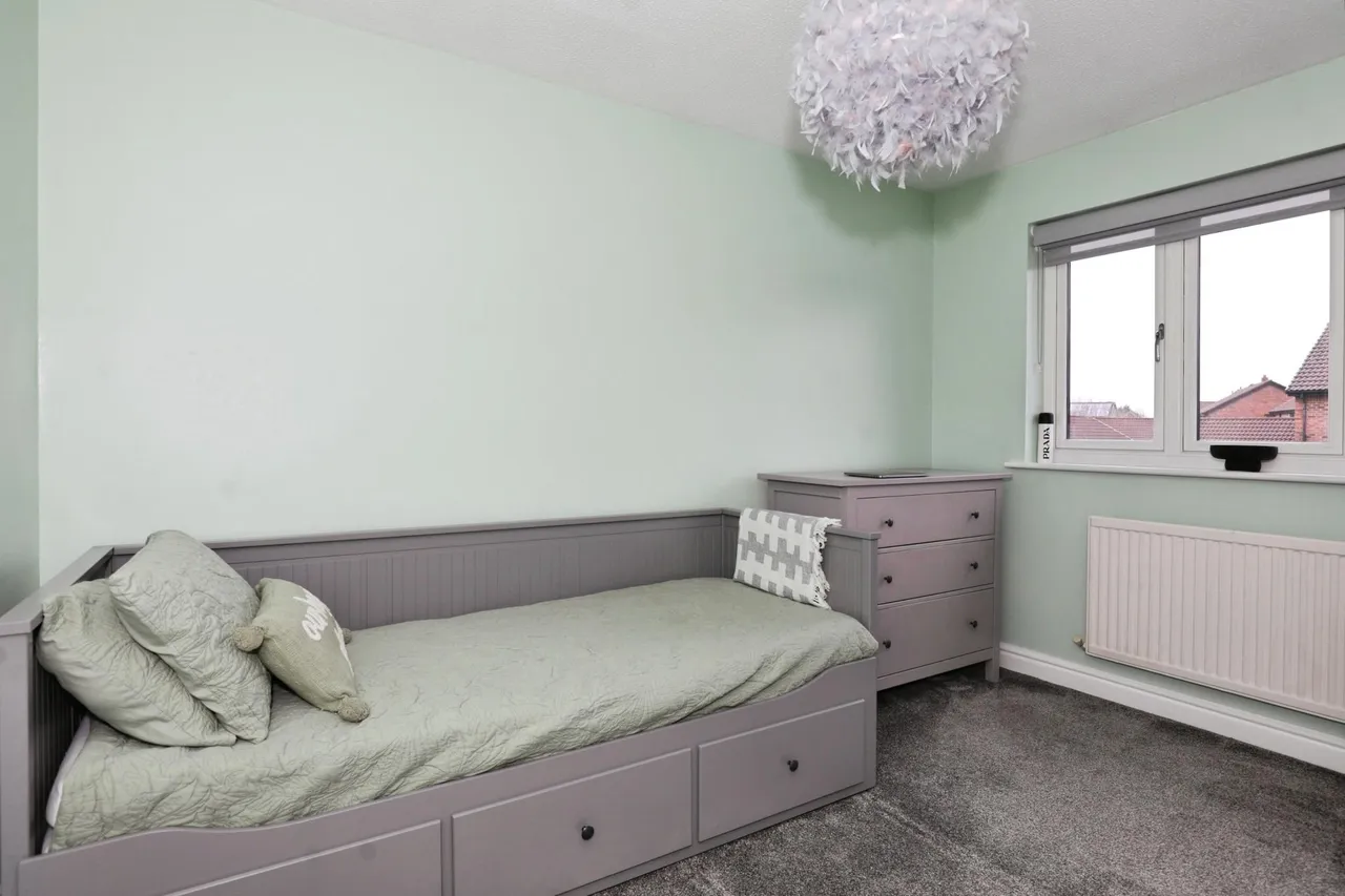 Mornant Avenue, Hartford, CW8, photo 19