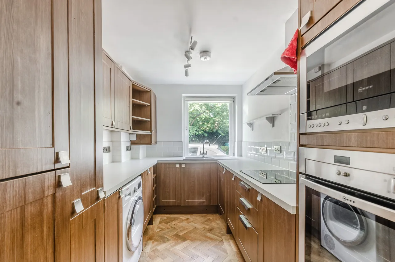 40 Langford Green, London, photo 7