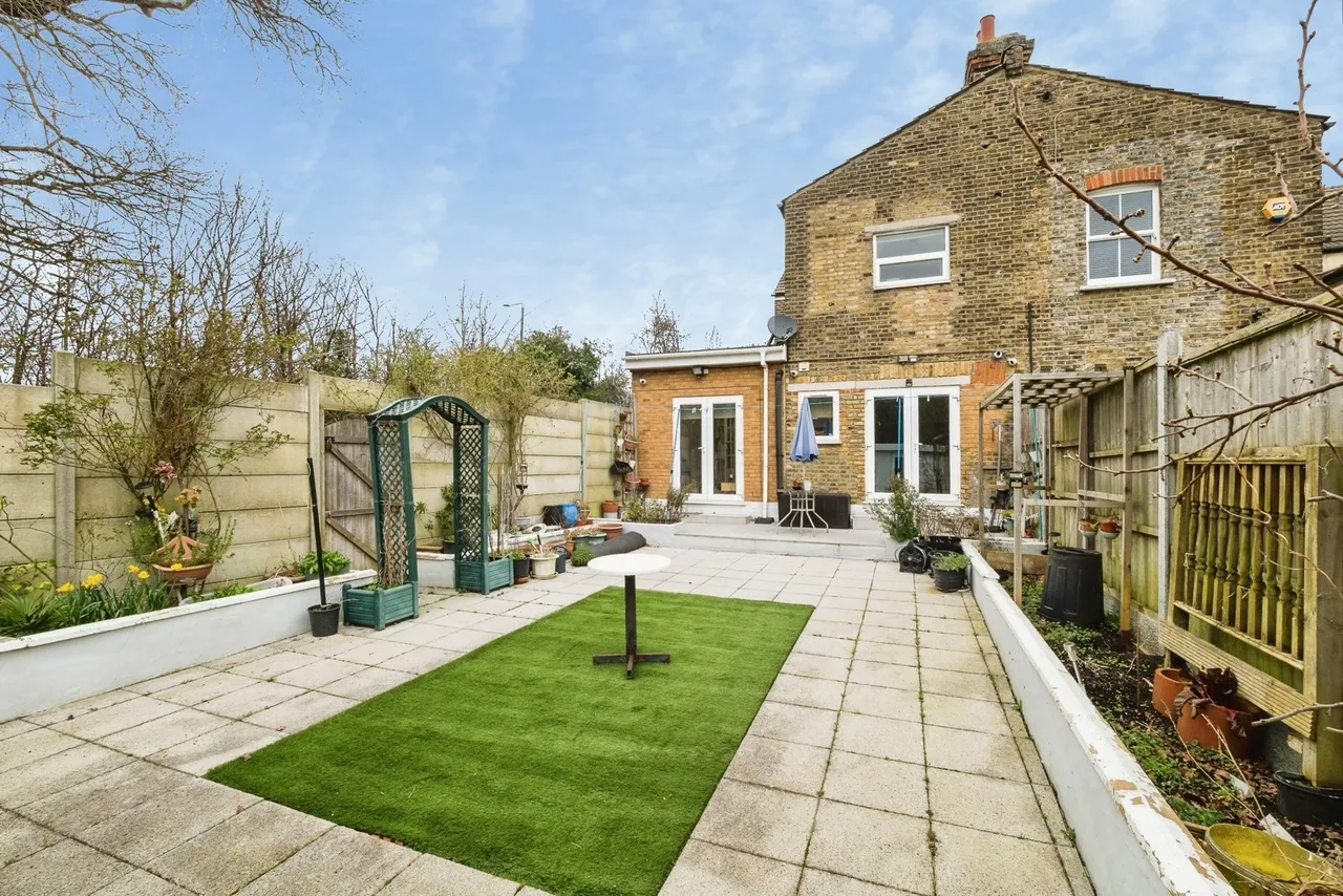 Chelmsford Road, LONDON, London, E18, photo 20