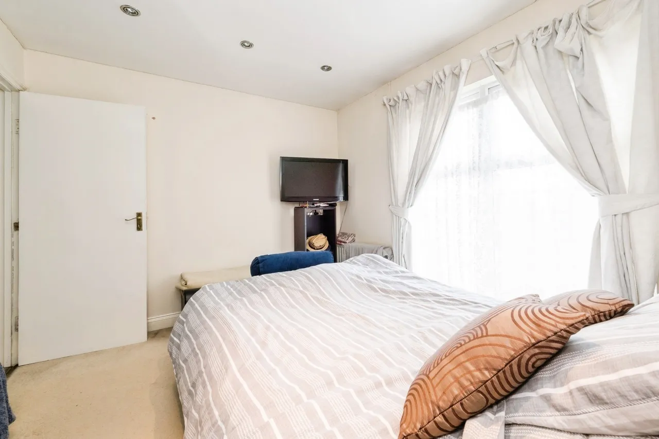 Chelmsford Road, LONDON, London, E18, photo 12