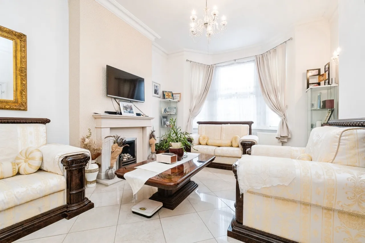 Chelmsford Road, LONDON, London, E18, photo 5