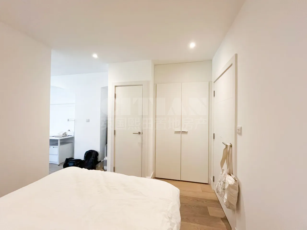 Cylde Square, London, E14, photo 6