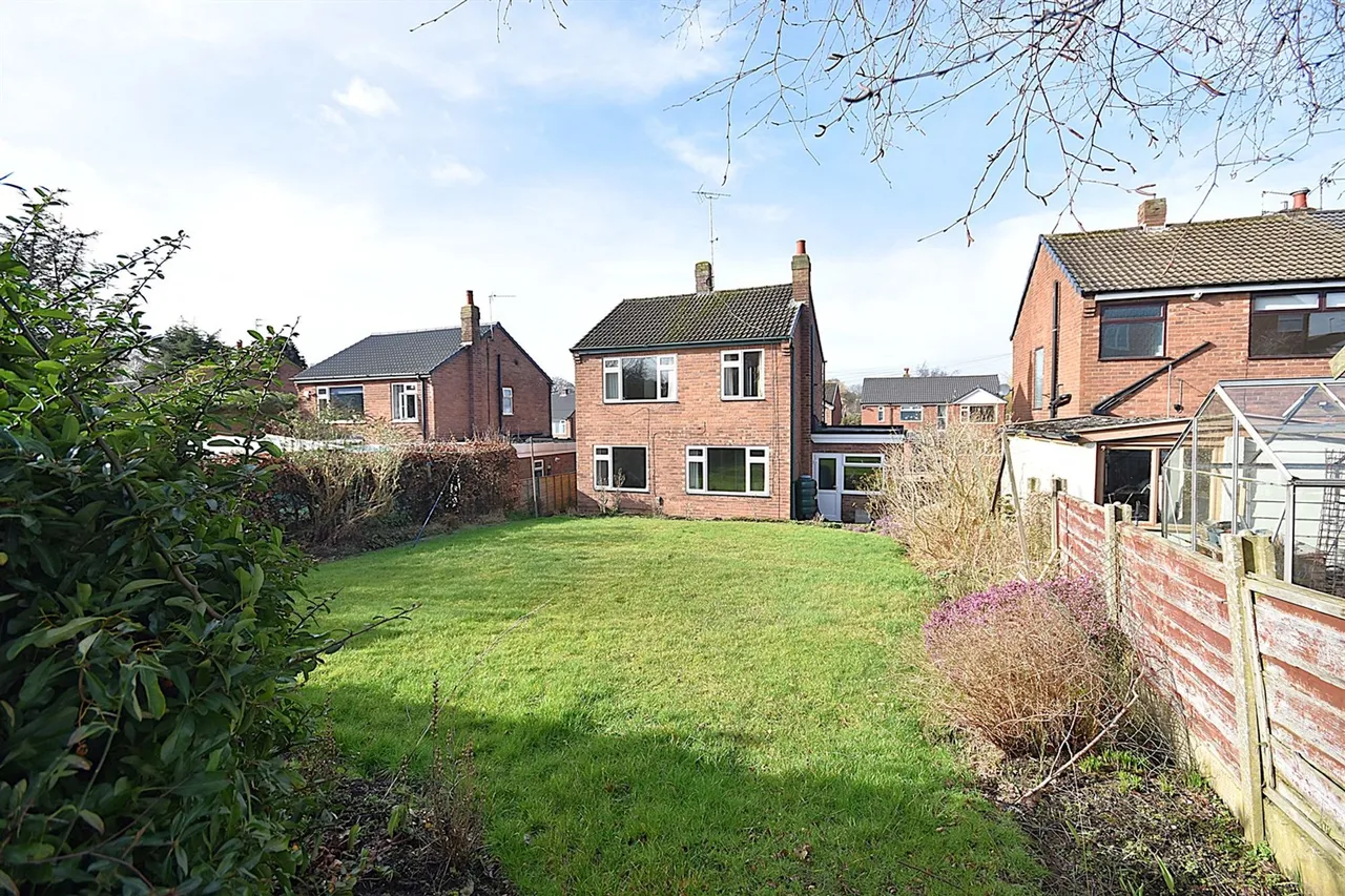 Sunningdale Road, Macclesfield, photo 12