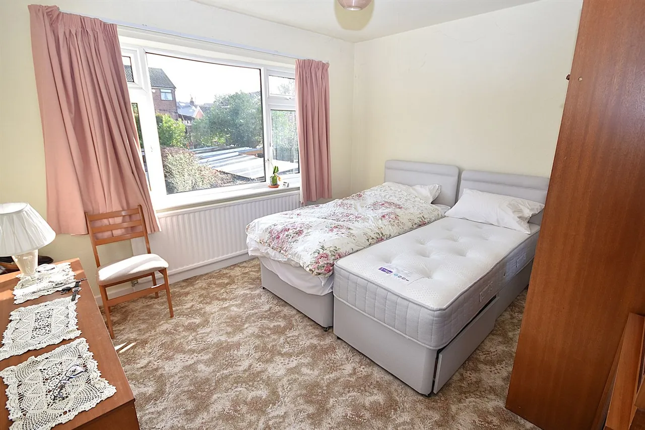 Sunningdale Road, Macclesfield, photo 8