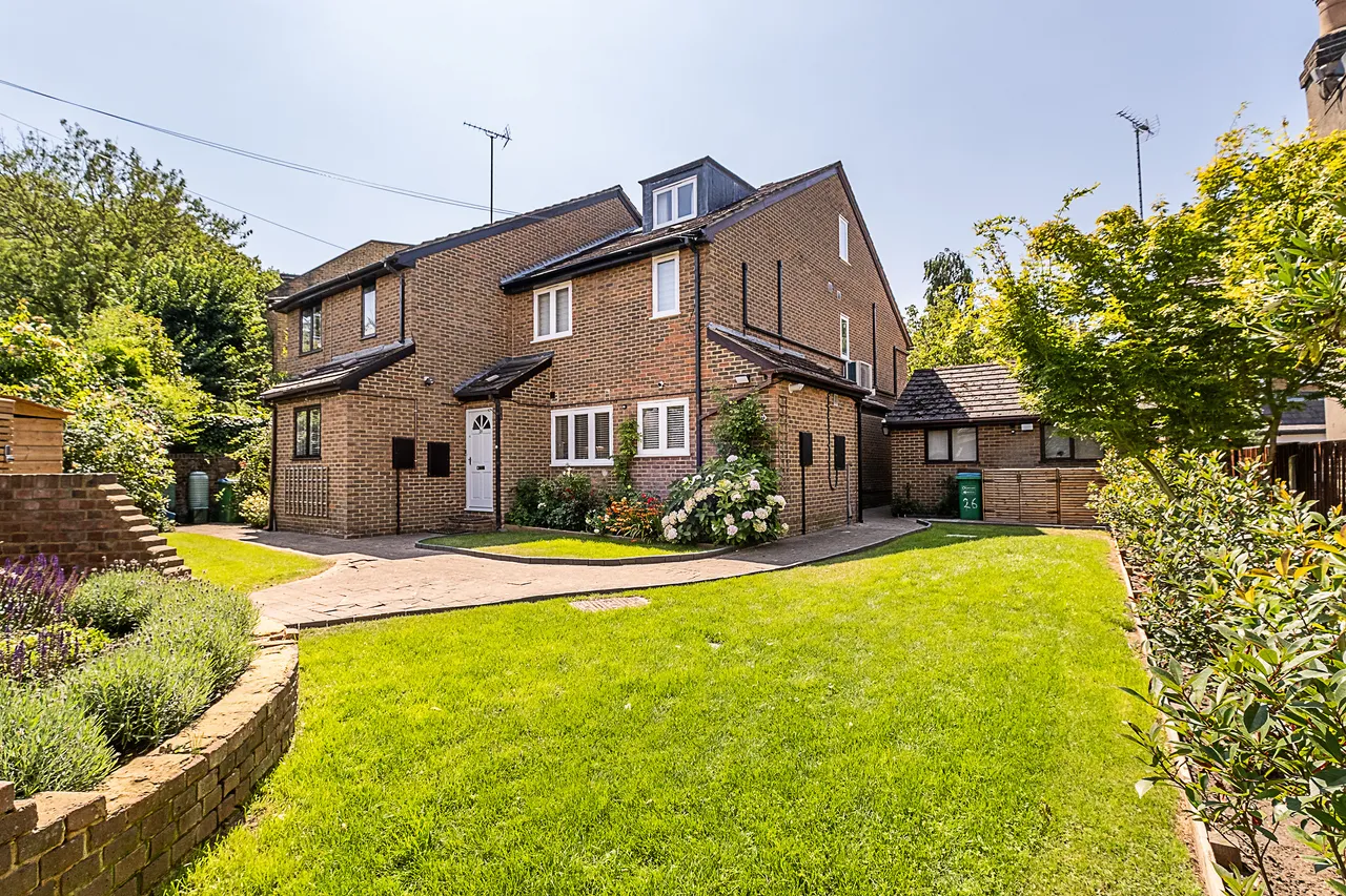 5 bed house for sale — Albany Passage, Richmond, TW10