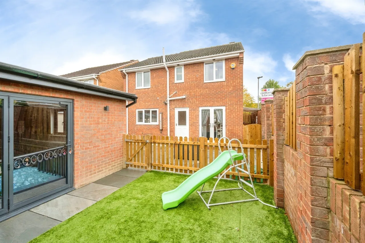 Hawthorne Croft, Goldthorpe, S63, photo 26