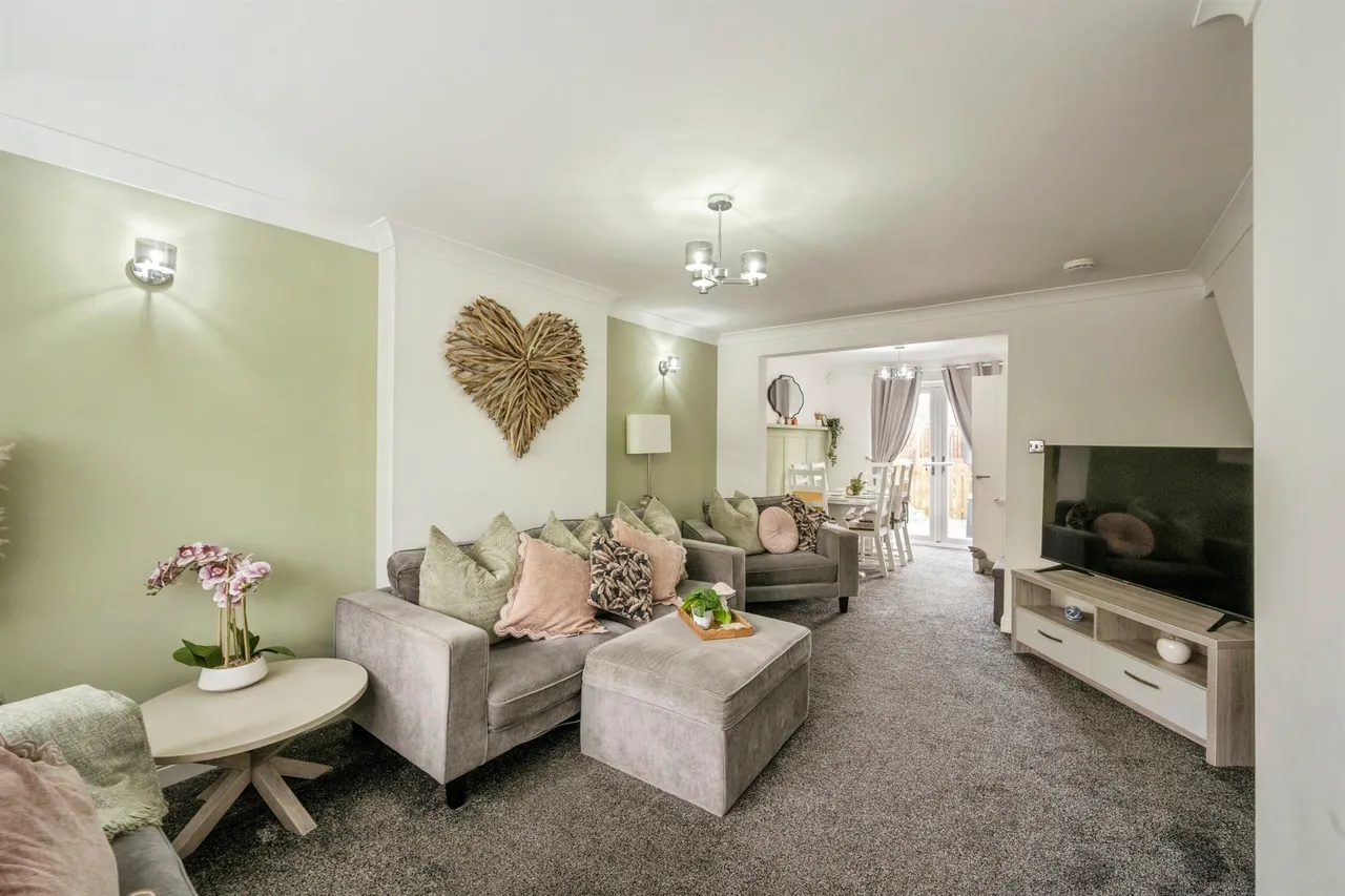 Hawthorne Croft, Goldthorpe, S63, photo 10