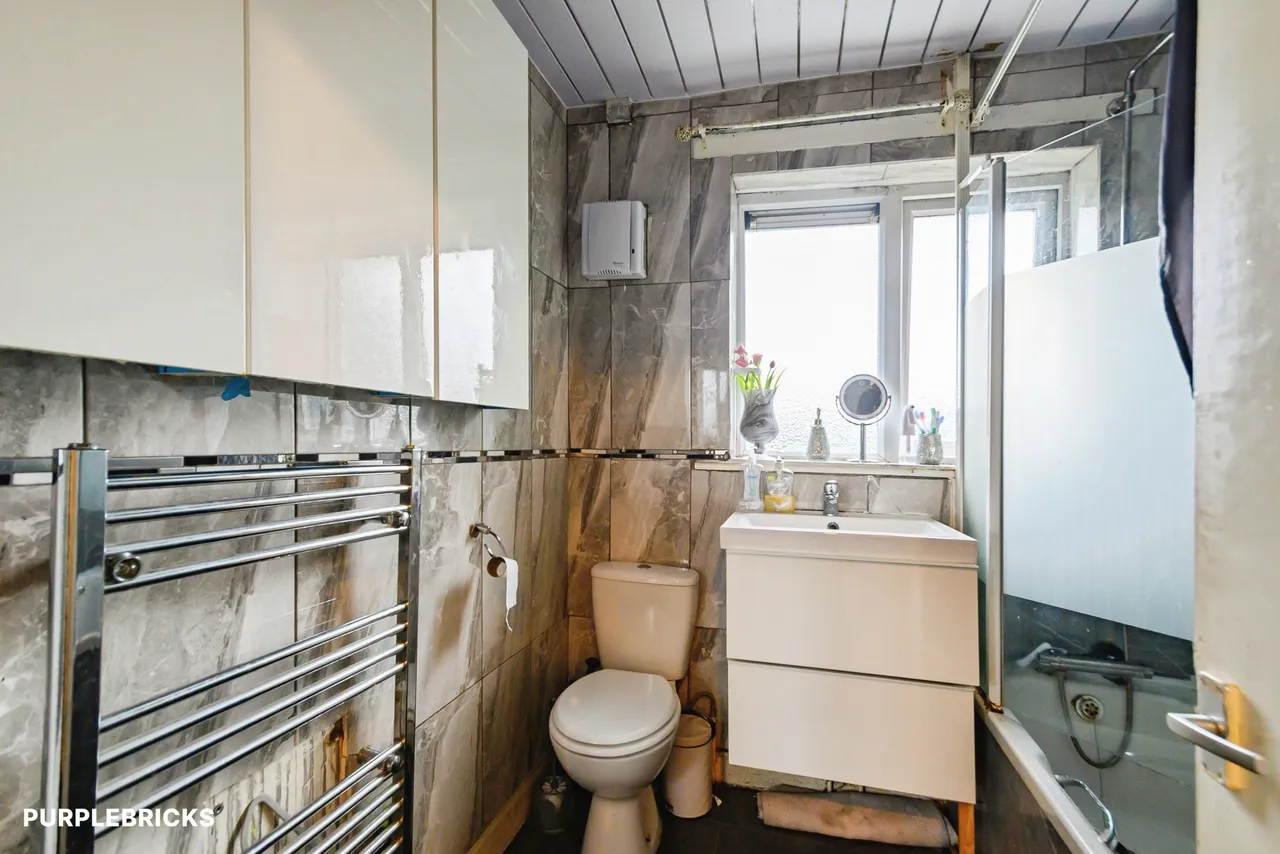 Tennyson Road, Manchester, M24, photo 20