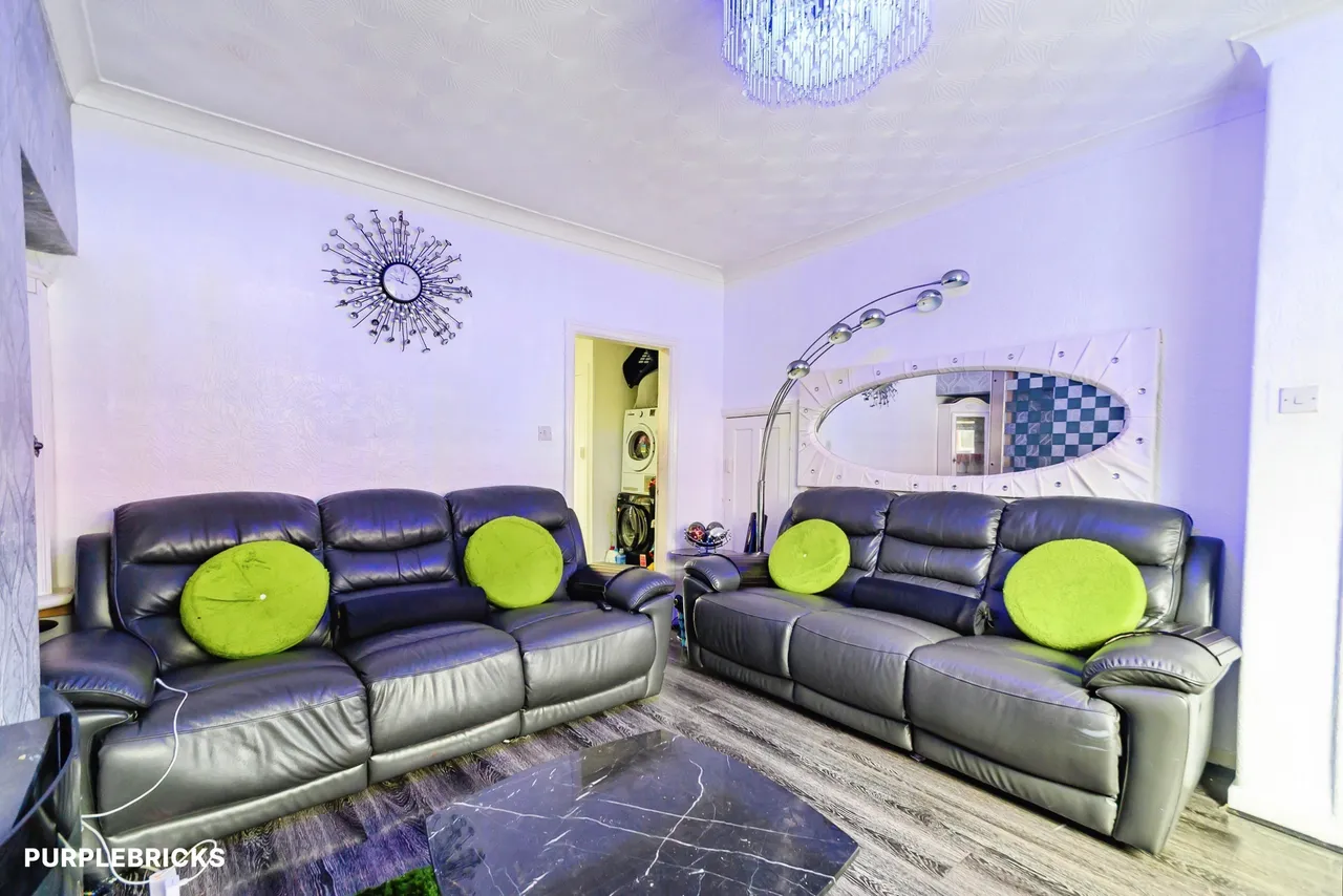 Tennyson Road, Manchester, M24, photo 5