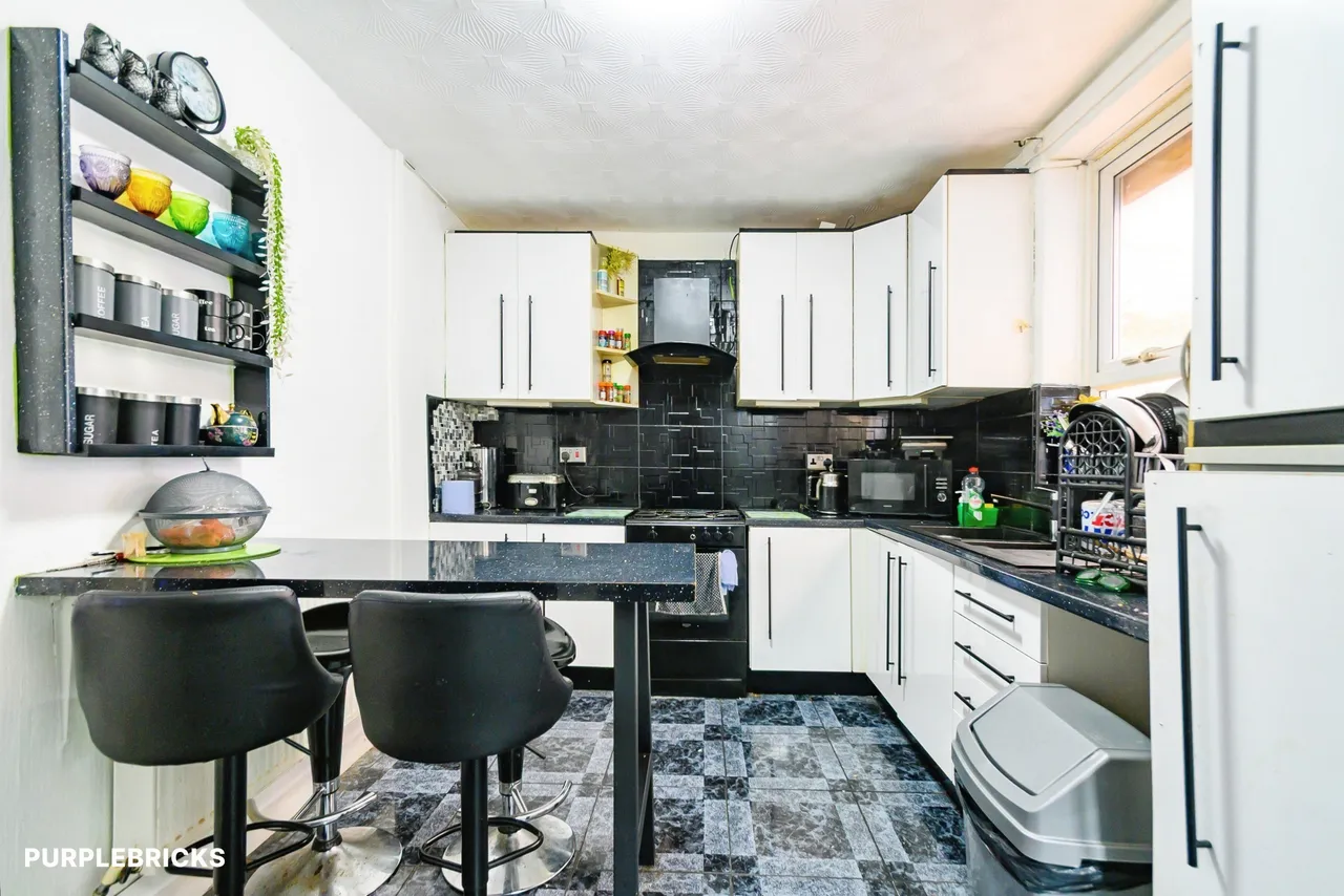 Tennyson Road, Manchester, M24, photo 3