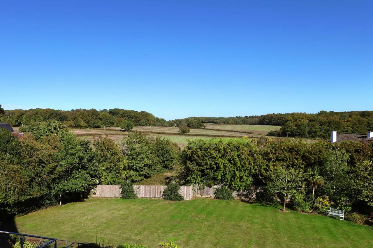 Penn Road, Knotty Green, HP9, photo 17
