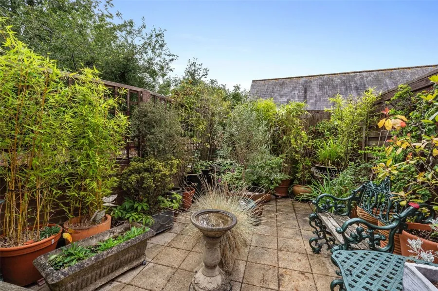 with 4 bedrooms in Saffron Walden, CB10, photo 10