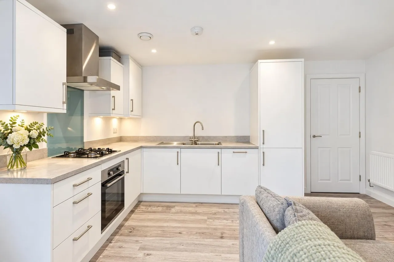 Whitworth Crescent, Southampton, SO18, photo 4