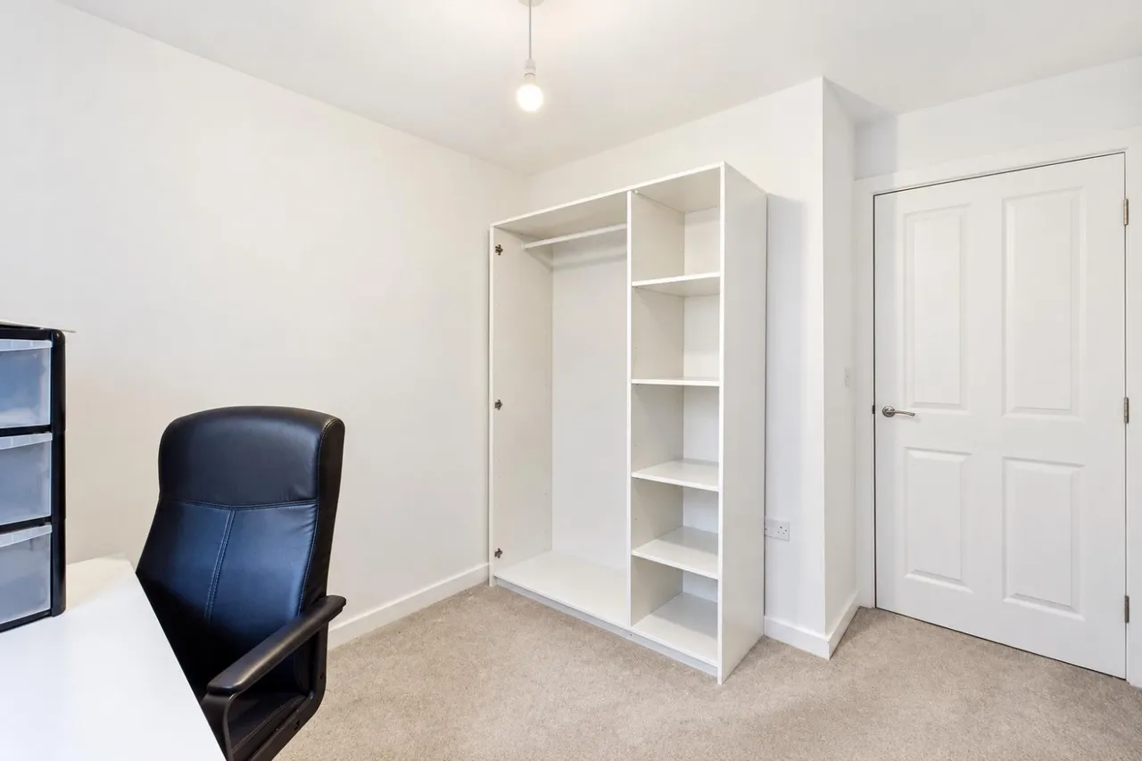 Whitworth Crescent, Southampton, SO18, photo 13