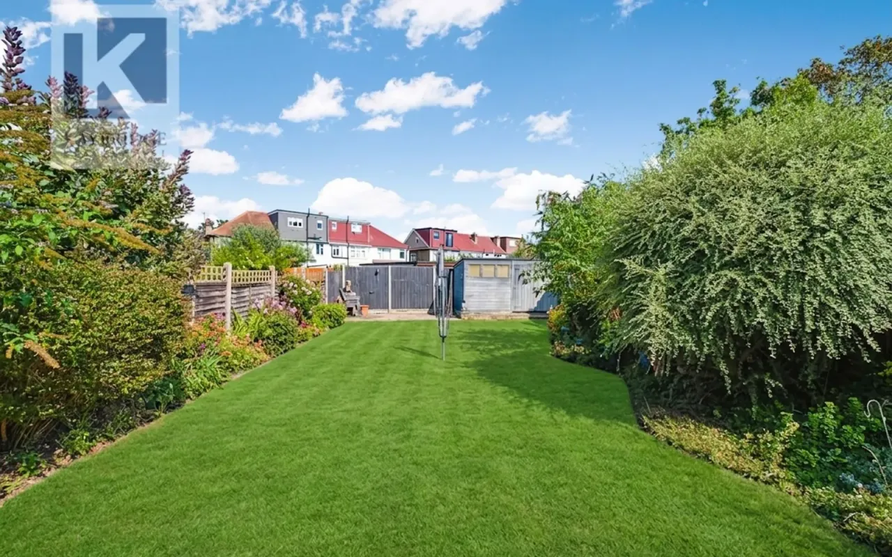 Stoneleigh Avenue, Worcester Park, KT4, photo 14