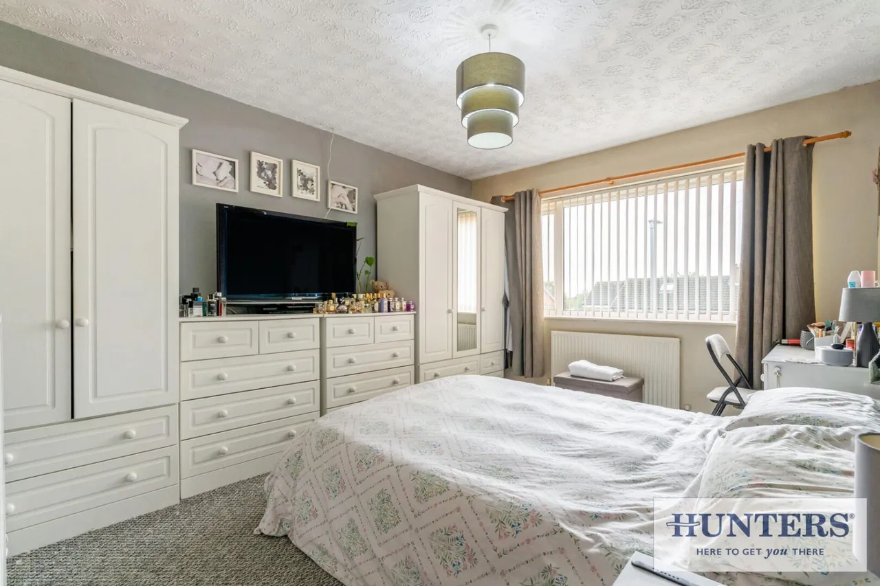 Coppice Wood Avenue, Yeadon, LS19, photo 11