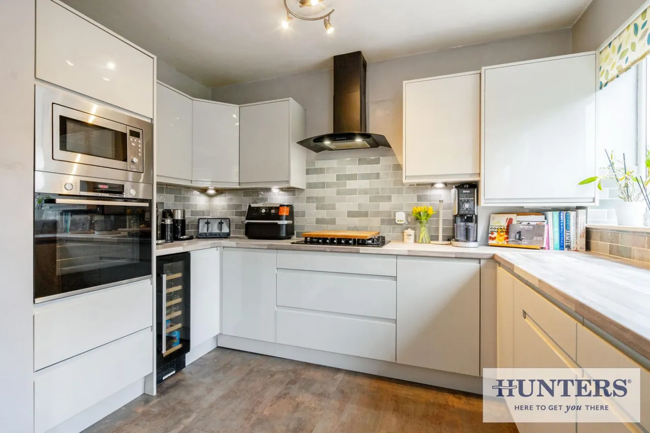 Coppice Wood Avenue, Yeadon, LS19, photo 5