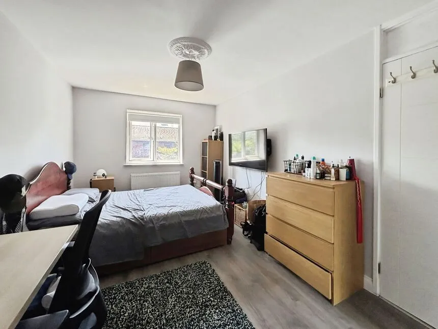 Exning Road, London, E16, photo 7