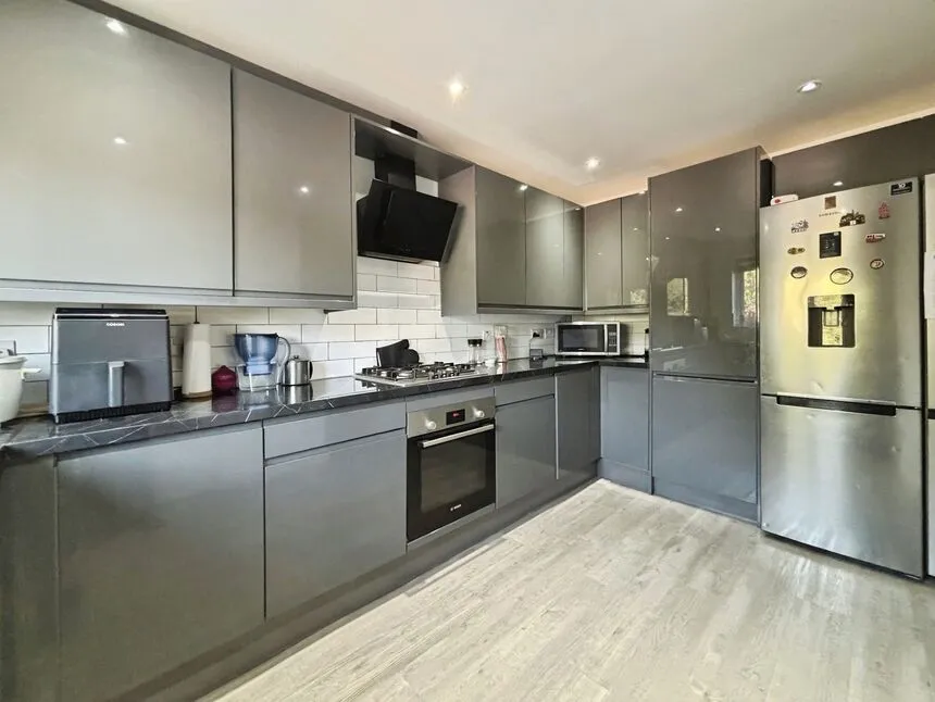 Exning Road, London, E16, photo 10