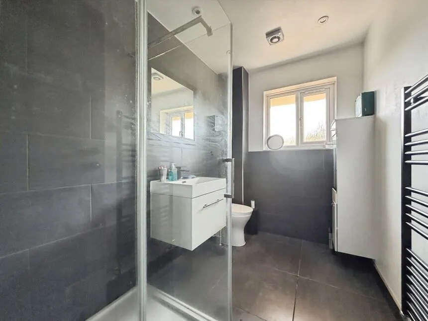 Exning Road, London, E16, photo 5