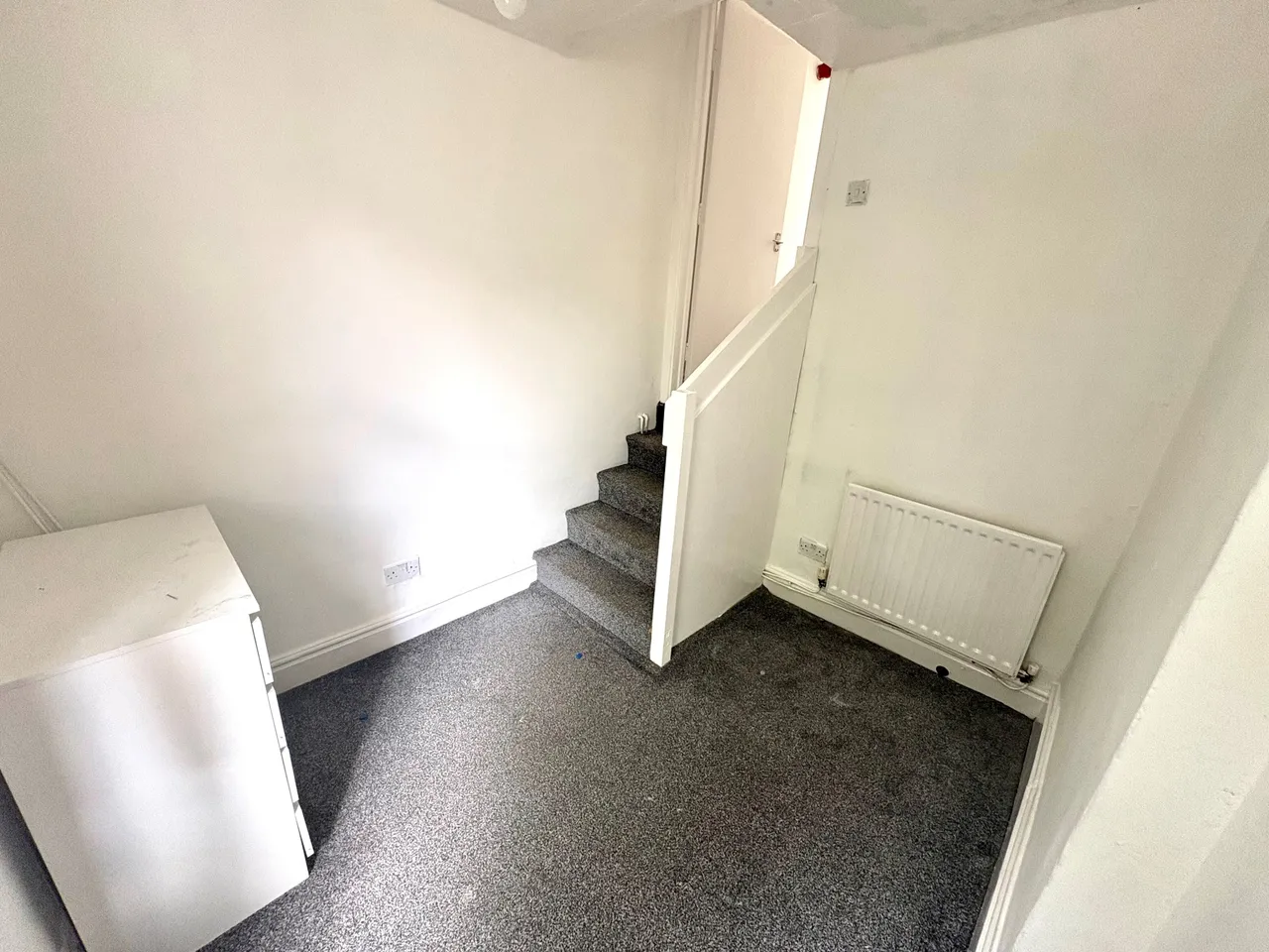 Alexandra Road, Prenton, CH43, photo 5