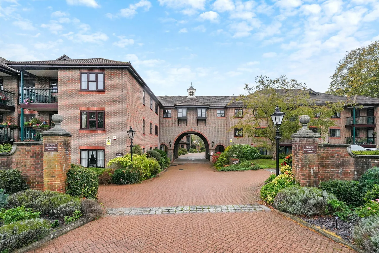 Wraymead Place, Reiga, RH2, photo 16