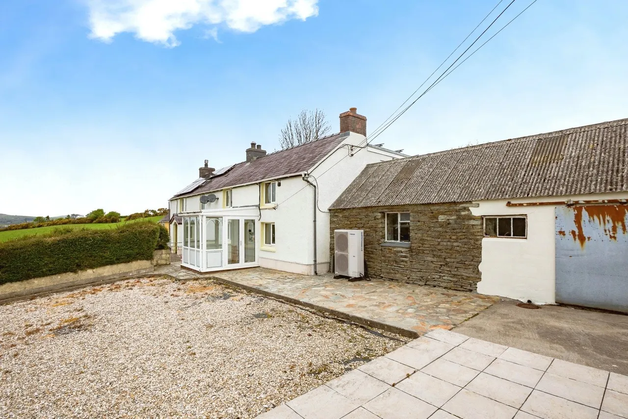 3 bed house for sale, Tegryn, Crymych, SA35