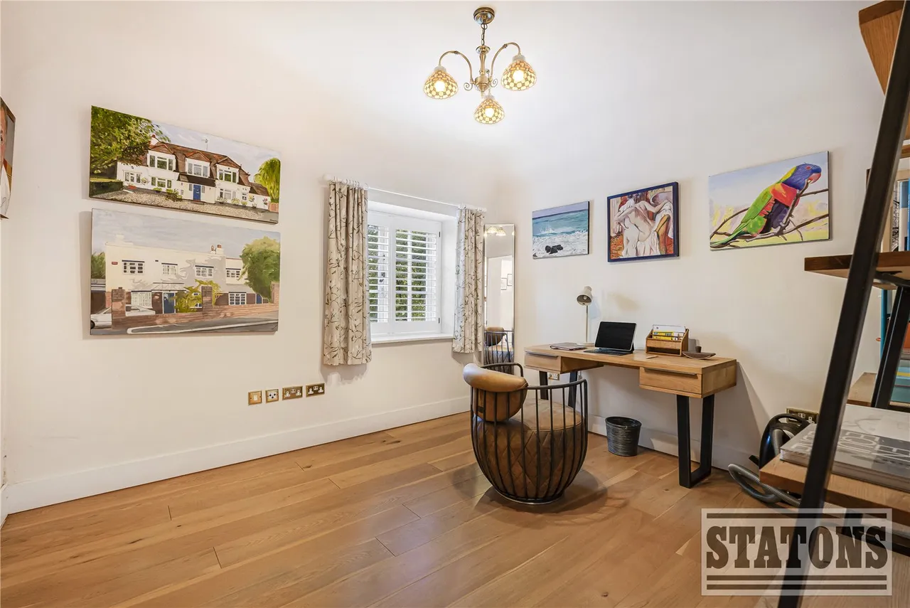 Dancers Lane, Bentley Heath, Hertfordshire, EN5 4RX, photo 17