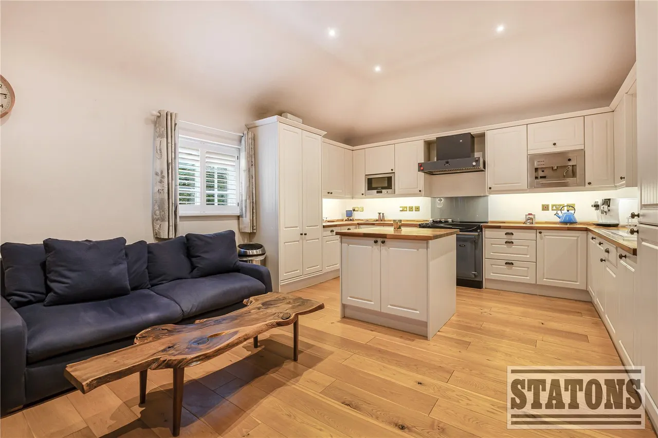 Dancers Lane, Bentley Heath, Hertfordshire, EN5 4RX, photo 5