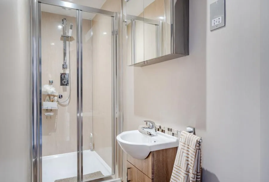 Hollyguest Road, Hanham, BS15, photo 16