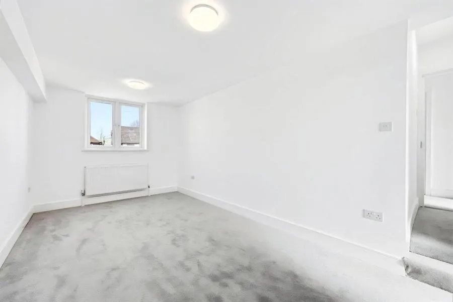 Fairway Avenue, West Drayton, UB7, photo 26