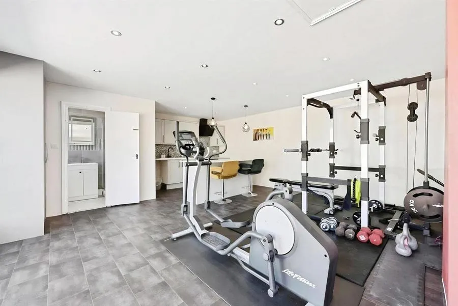 Fairway Avenue, West Drayton, UB7, photo 27