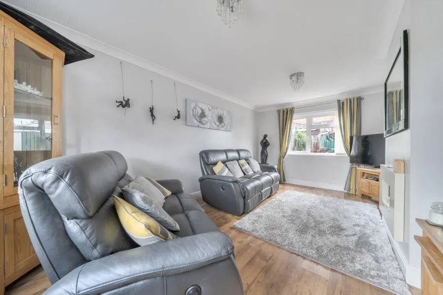 Newlands Road, Leominster, HR6, photo 3