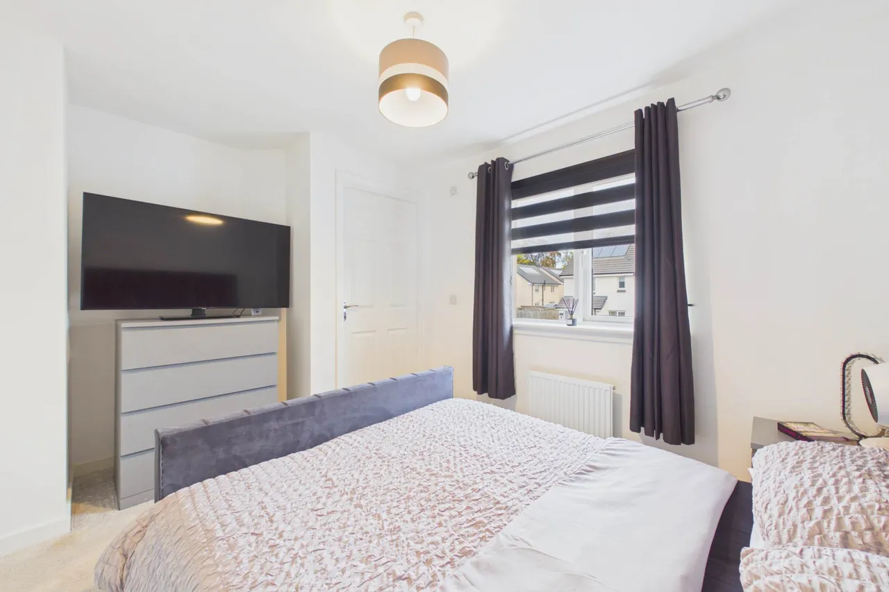Olive Drive, Cleland, photo 13