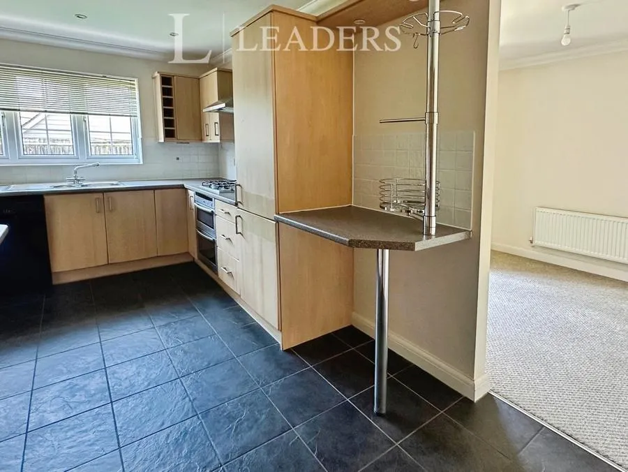 Trafalgar Rise, Clanfield, PO8, photo 4