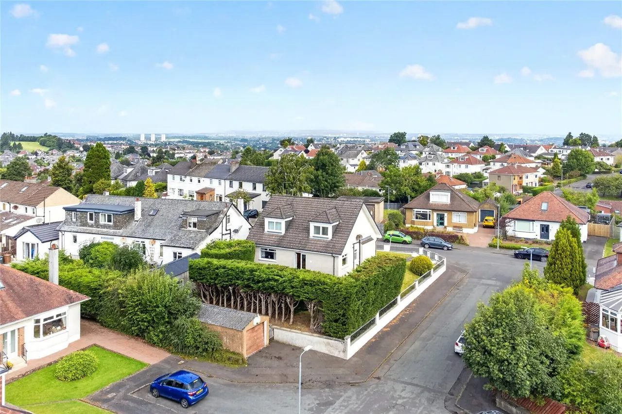 Craighill Drive, Clarkston, Lanarkshire, G76, photo 21