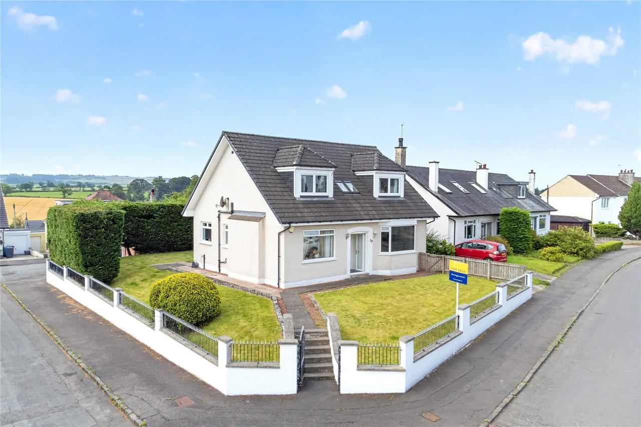 5 bed house for sale — Craighill Drive, Clarkston, Lanarkshire, G76