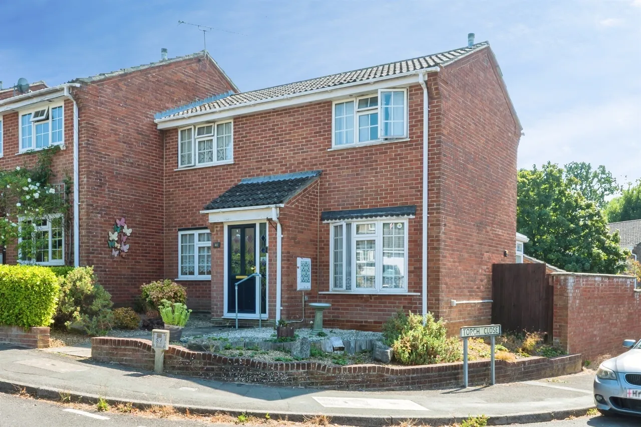 3 bed house for sale, Olympic Way, Bishopstoke, SO50