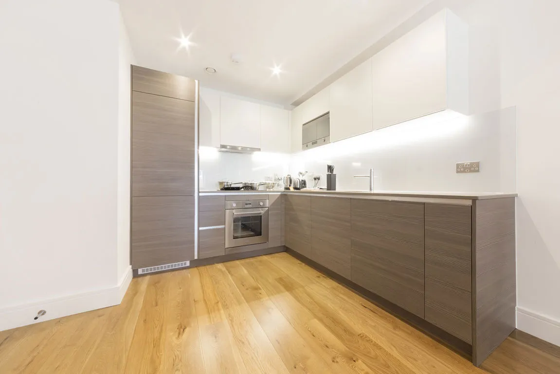 Silverworks Close, Colindale, photo 3