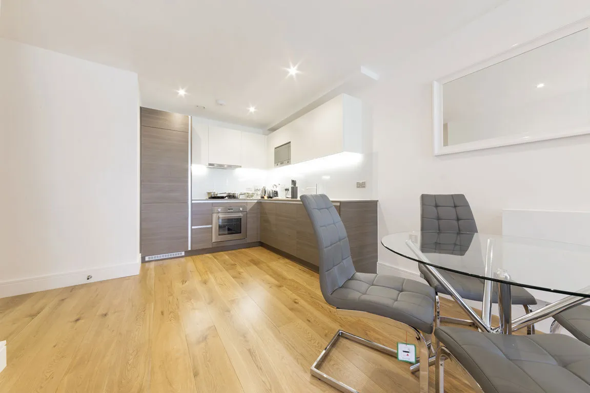 Silverworks Close, Colindale, photo 5