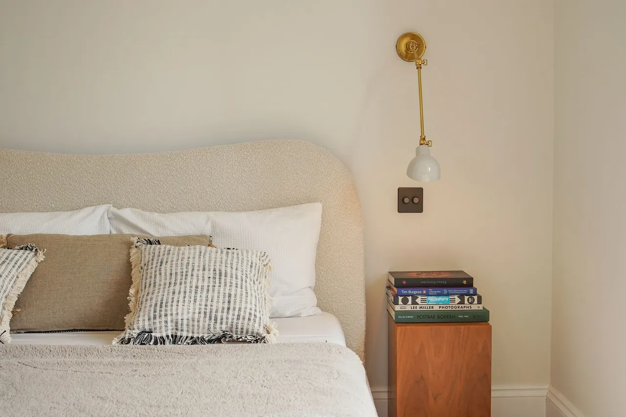 Riffel Road, London, NW2, photo 12