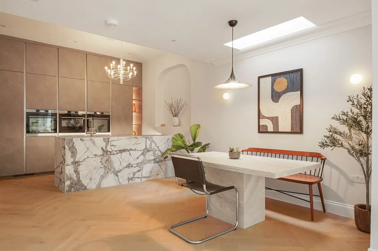 Riffel Road, London, NW2, photo 6