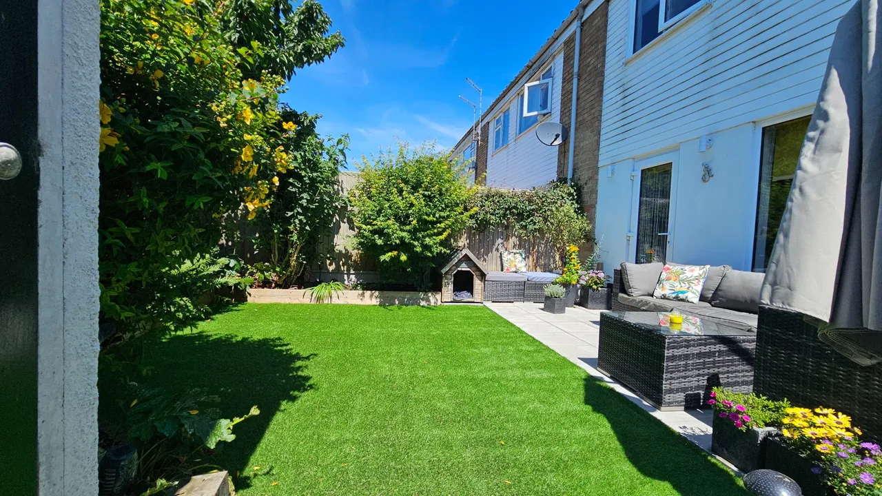 Hazelwood Meadow, Sandwich, CT13 0AR, photo 2