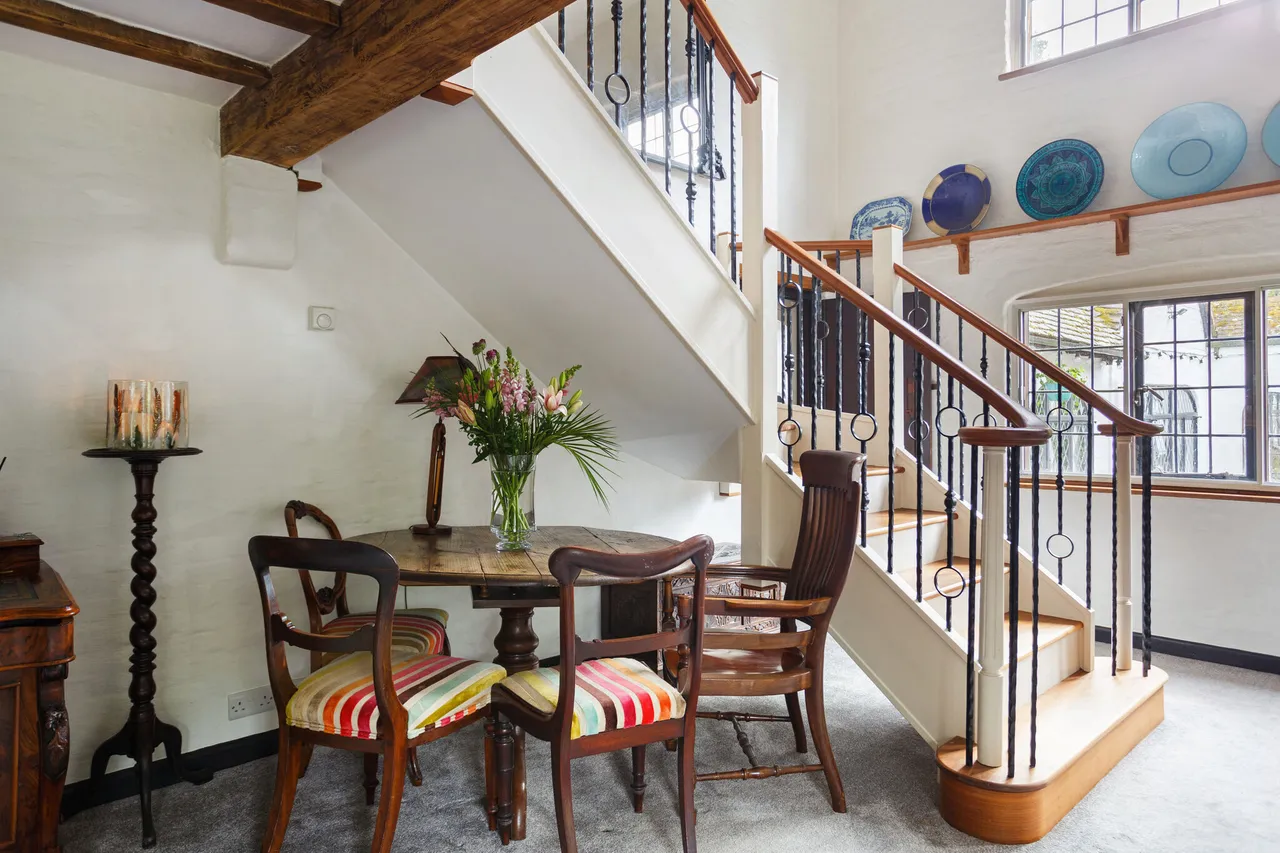 Heather Lane, West Chiltington, RH20, photo 10