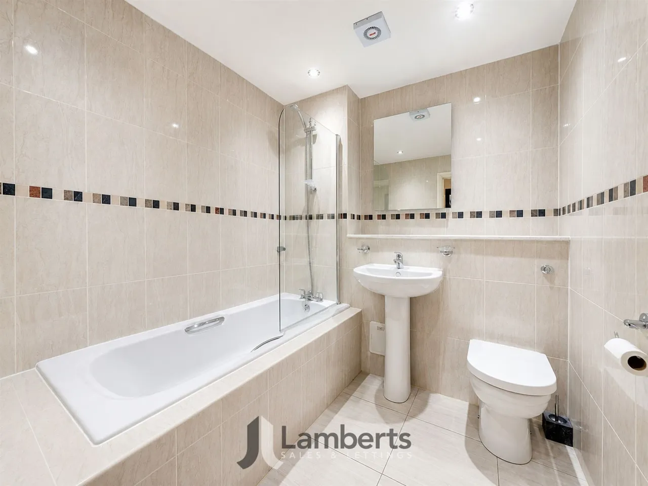 4 Brookes Close, Studley, photo 12